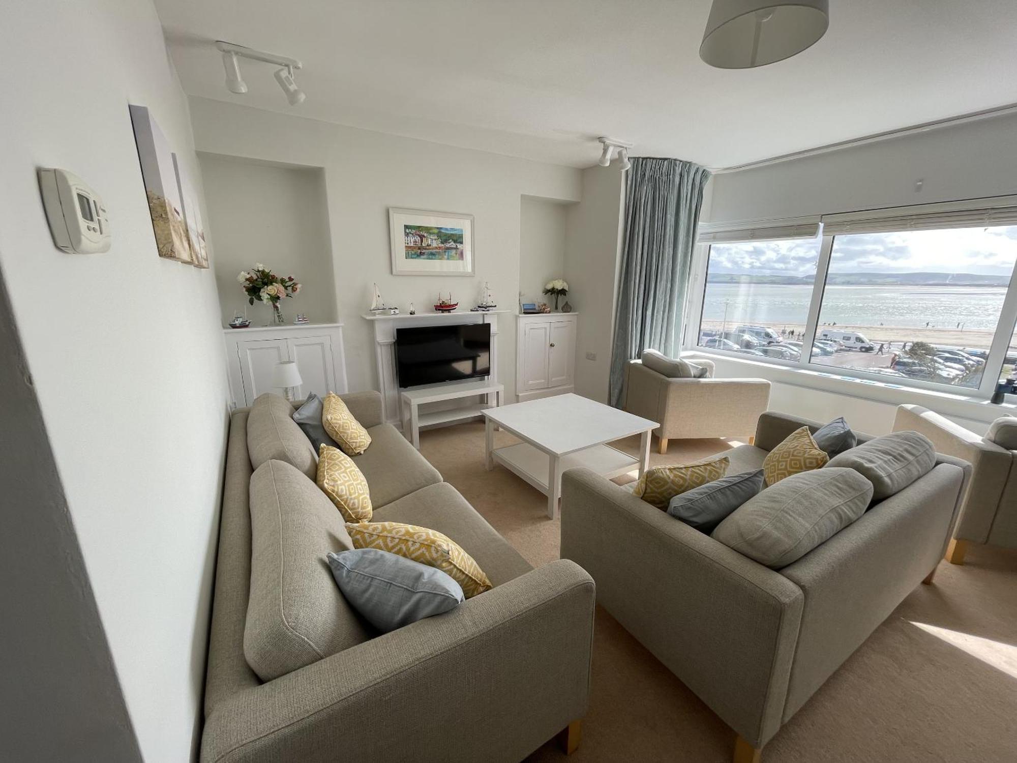 Lovely Seafront 2 Bedroom Apartment 4 Aberdyfi Exterior photo
