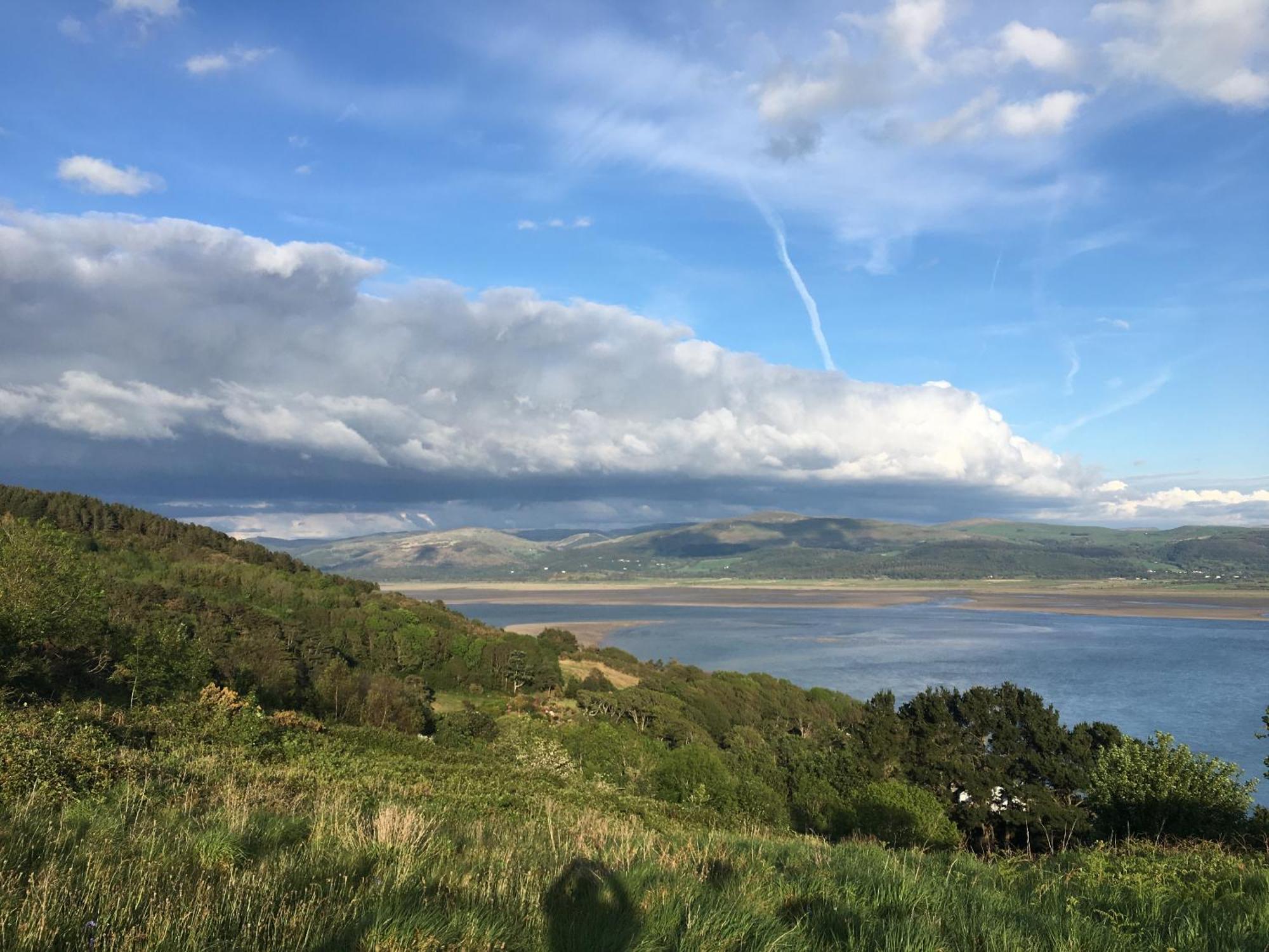 Lovely Seafront 2 Bedroom Apartment 4 Aberdyfi Exterior photo
